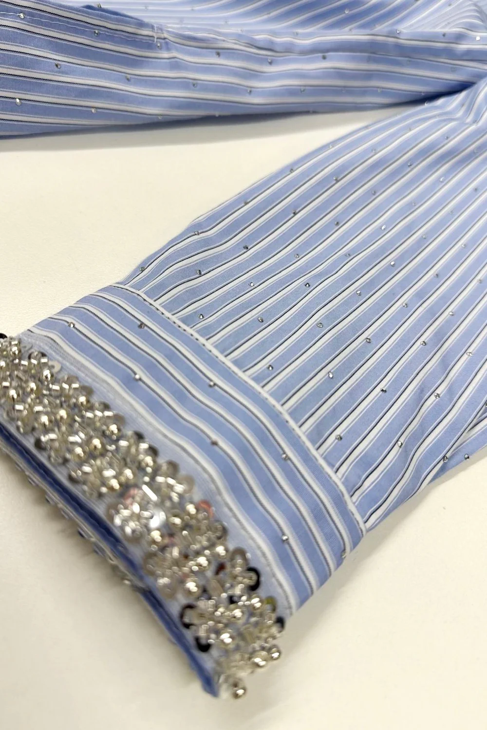 A94078 SEQUIN EMBLLISHED TOP - Image 3