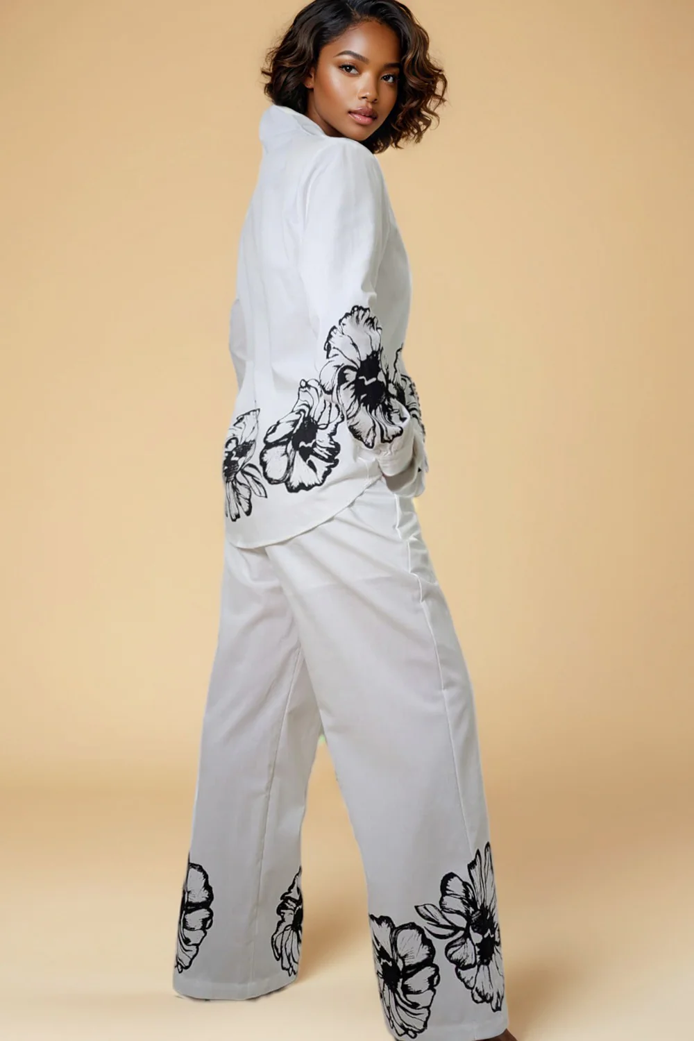 A95013 GRAPHIC FLORAL TOP / PANT SET - Image 2