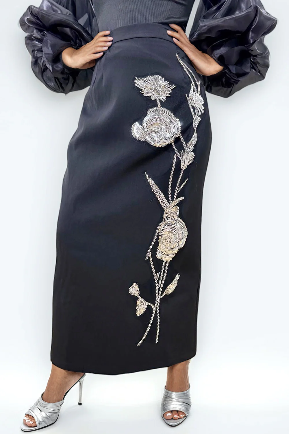 C3516 BEADED FLOWER SKIRT (SILVER, GLD)