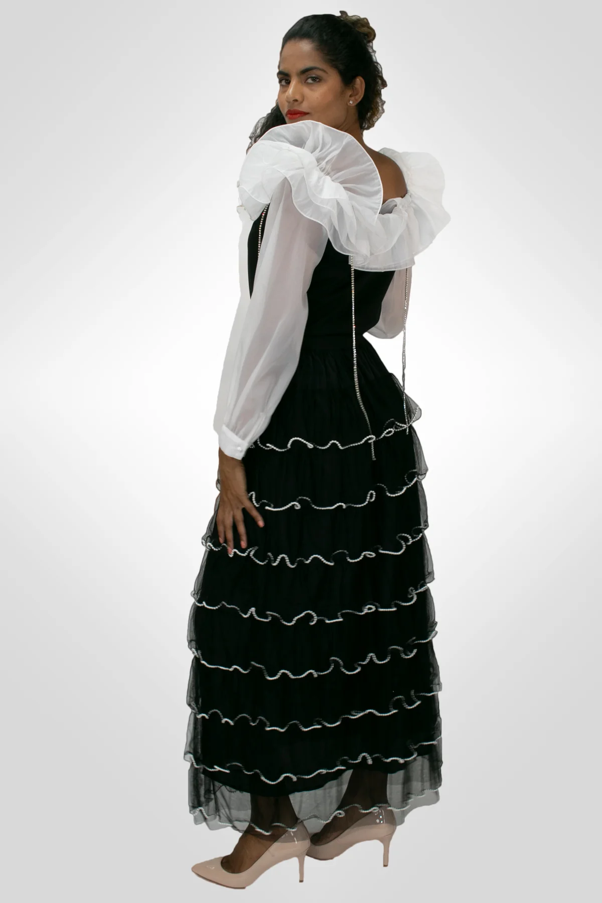 X7369 PEARLED SKIRT (BLK, RED) - Image 3