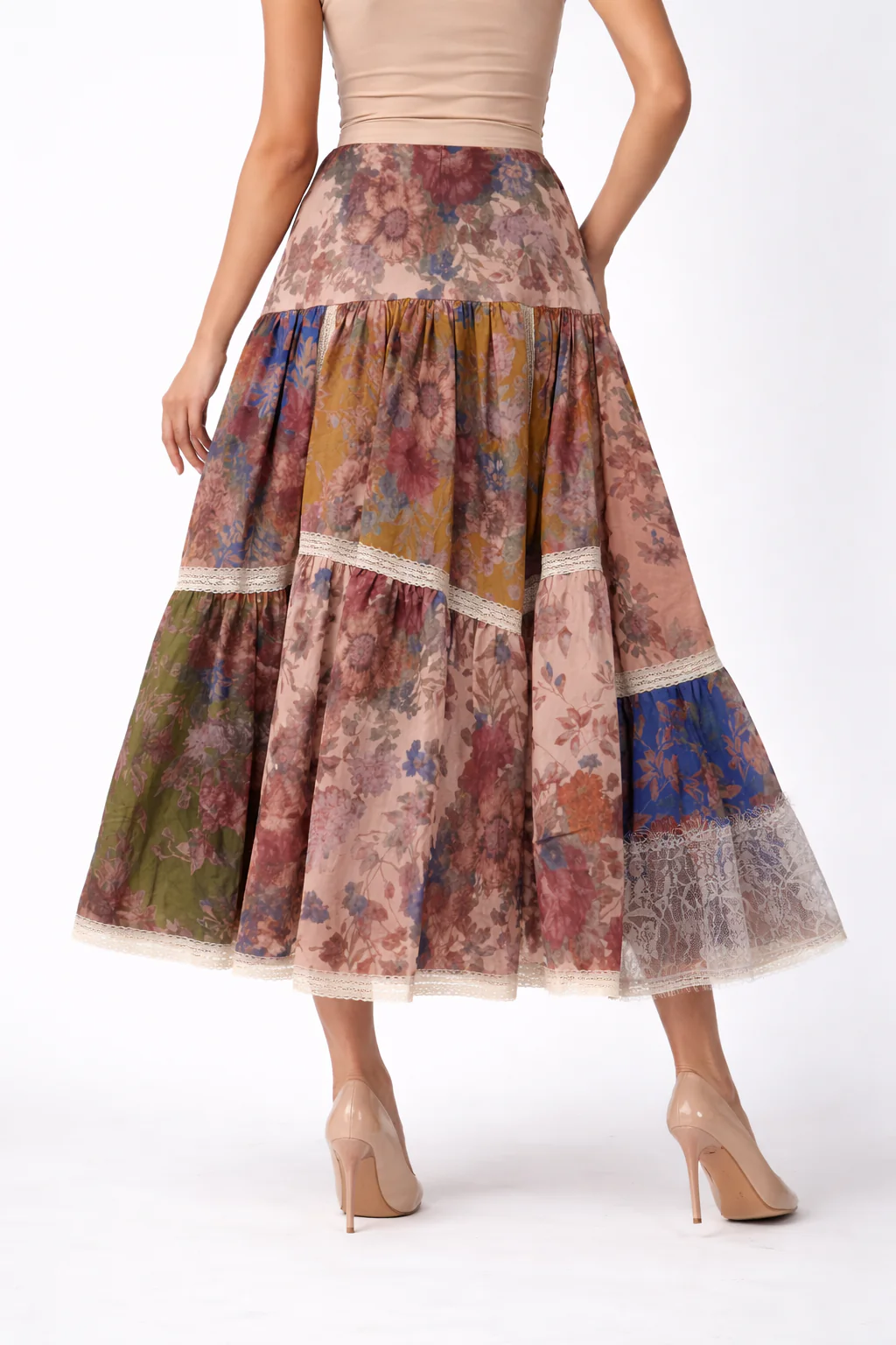 GF1526 PATCHWORK FLORAL LACE SKIRT - Image 2