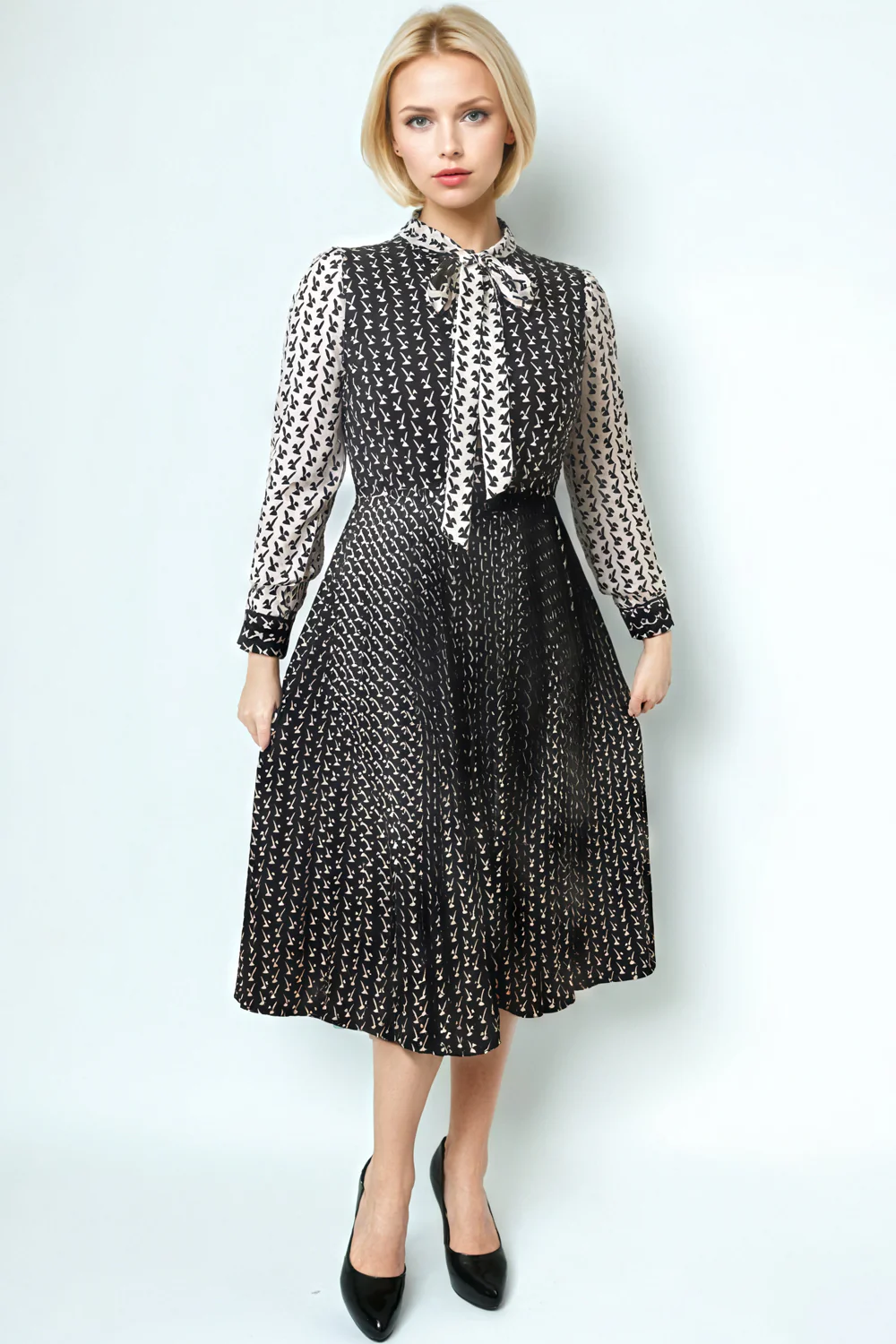 H5840 BUNNIES DRESS - Image 3