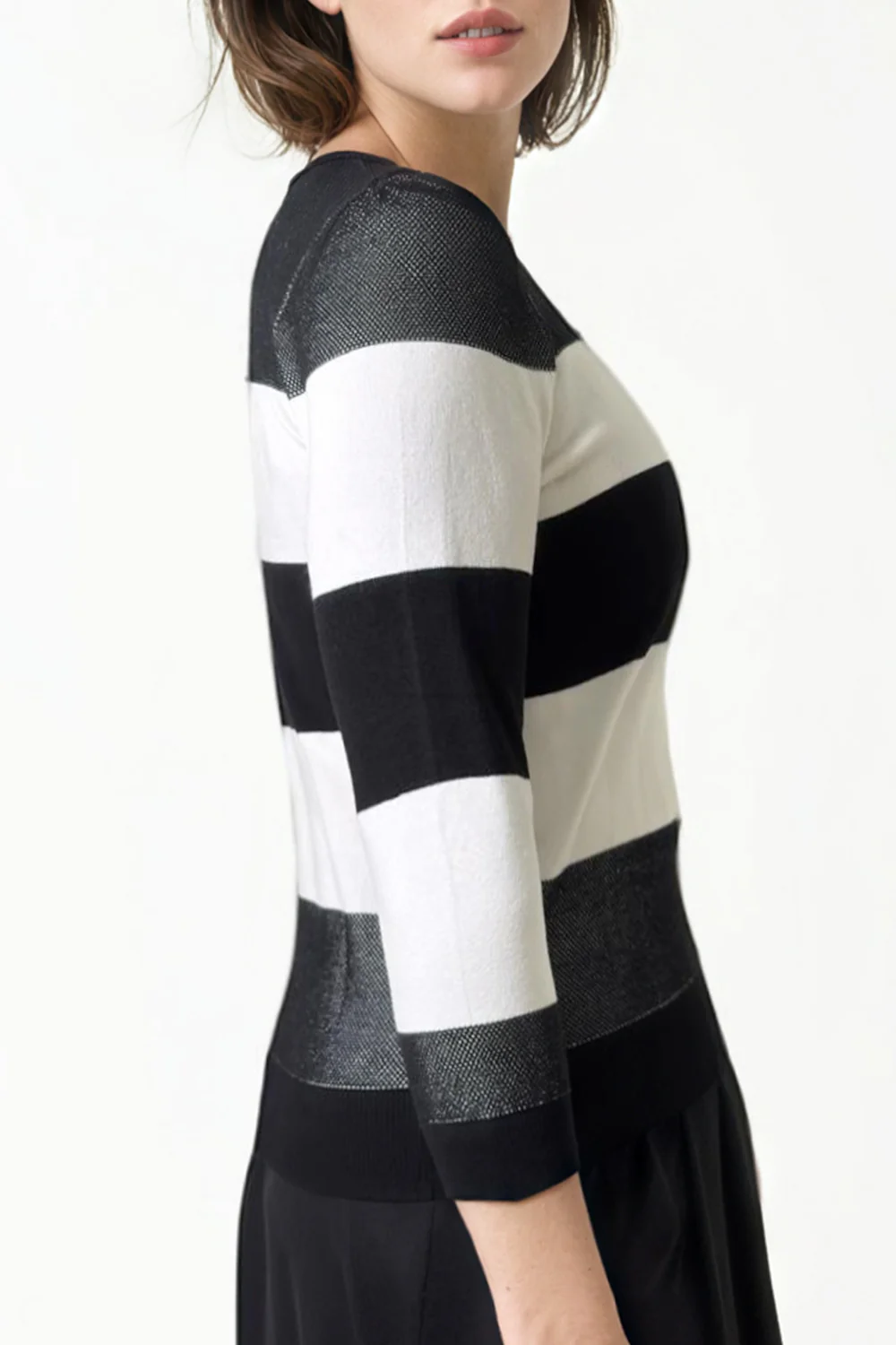 LS61043 ROUND NECK PULLOVER SWEATER (BLK, BEIGE) - Image 4