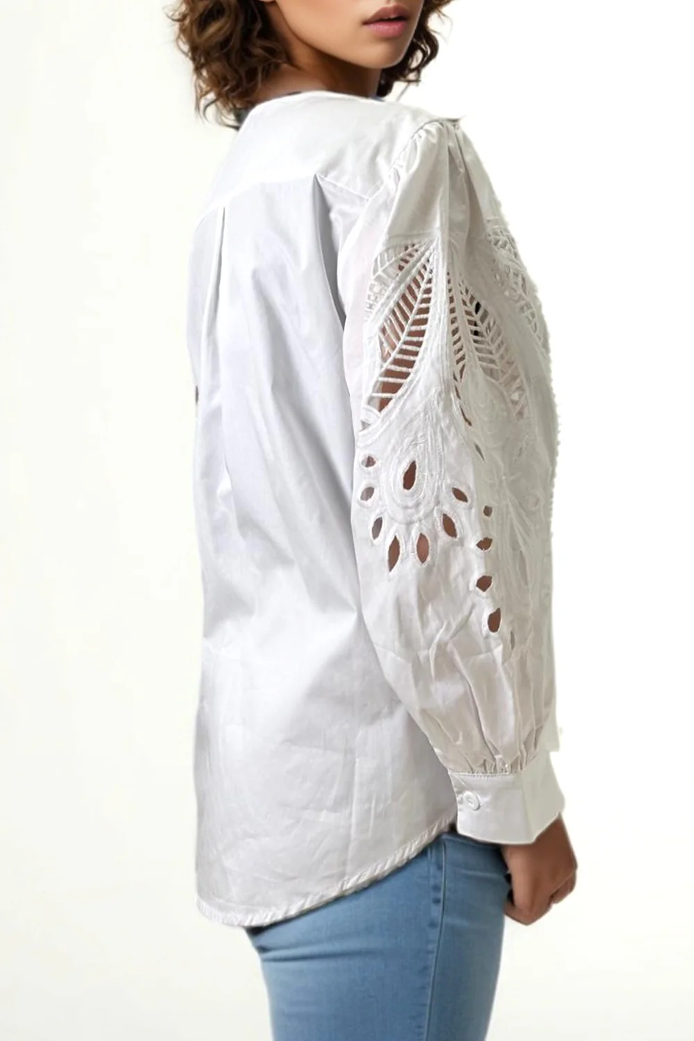 S25062 EYELET SLEEVE TOP(WHT, BLUE) - Image 4