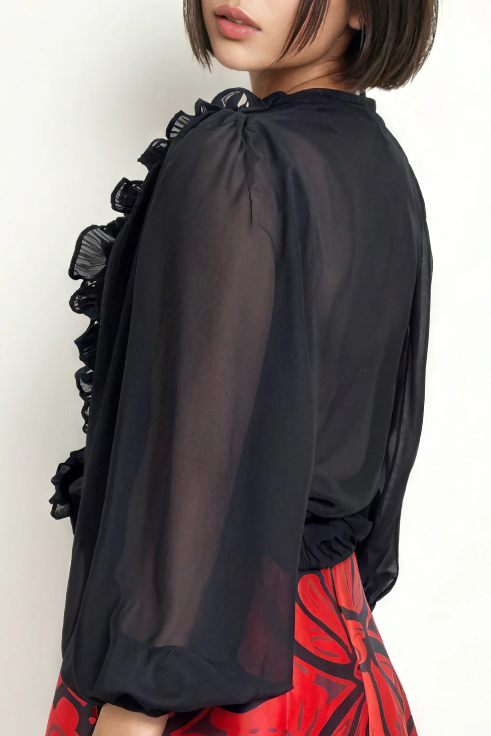 W5701 VNECK RUFFLE TOP (BLK, GRN) - Image 4