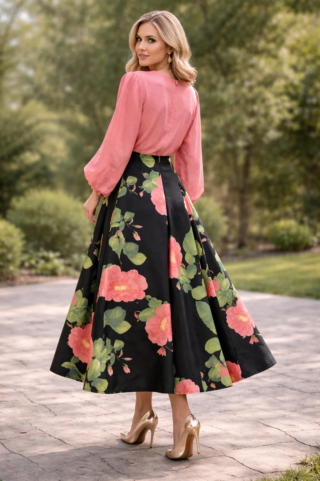 W5943 RUFFLE FLOWER TOP - Image 3