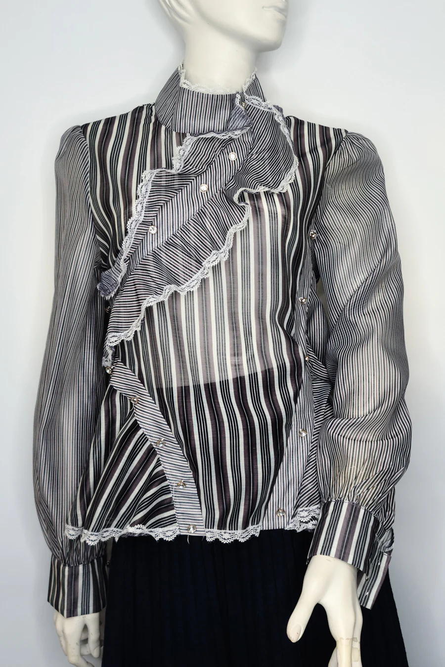 X7110 STRIPED RUFFLE TOP (GRN, BLK) - Image 2